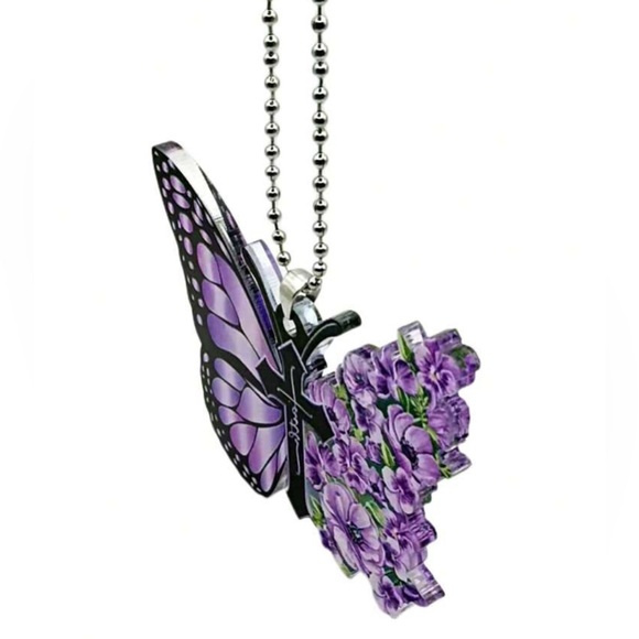 Butterfly and flowers design car decor keychain - Picture 2 of 2